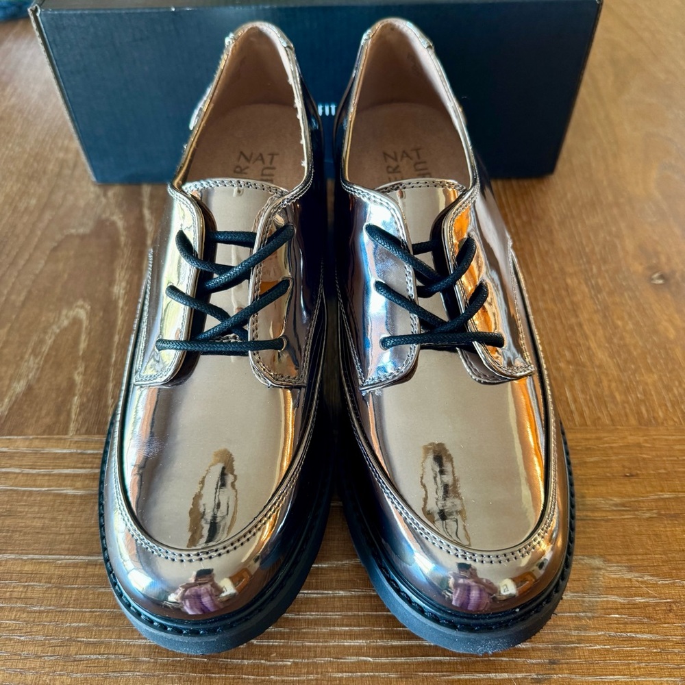 NIB mirror pewter Naturalizer Darry Oxfords 8.5N - Picture 6 of 14